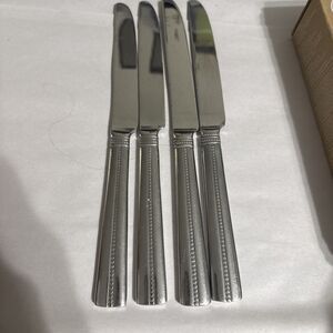 Nicole Miller GREEN TEA Stainless Beaded Center Silverware Knives Set 4